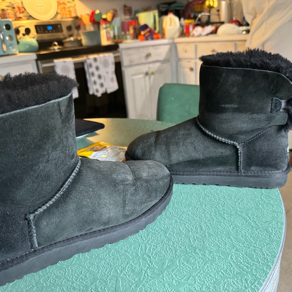 Black Uggs - Picture 4 of 6